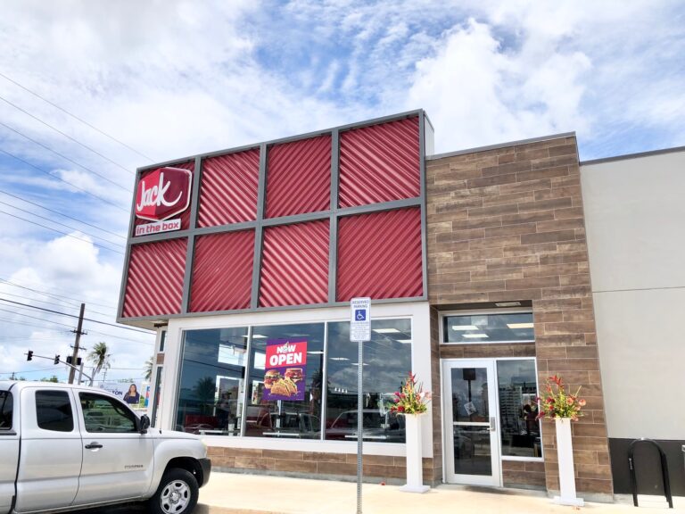 久しぶりのジャック・イン・ザ・ボックス。メニューがおもしろい！ アイランドタイム Island Time グアムの旅行・ツアー・お土産