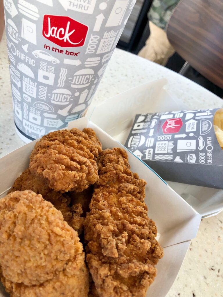 久しぶりのジャック・イン・ザ・ボックス。メニューがおもしろい！ アイランドタイム Island Time グアムの旅行・ツアー・お土産